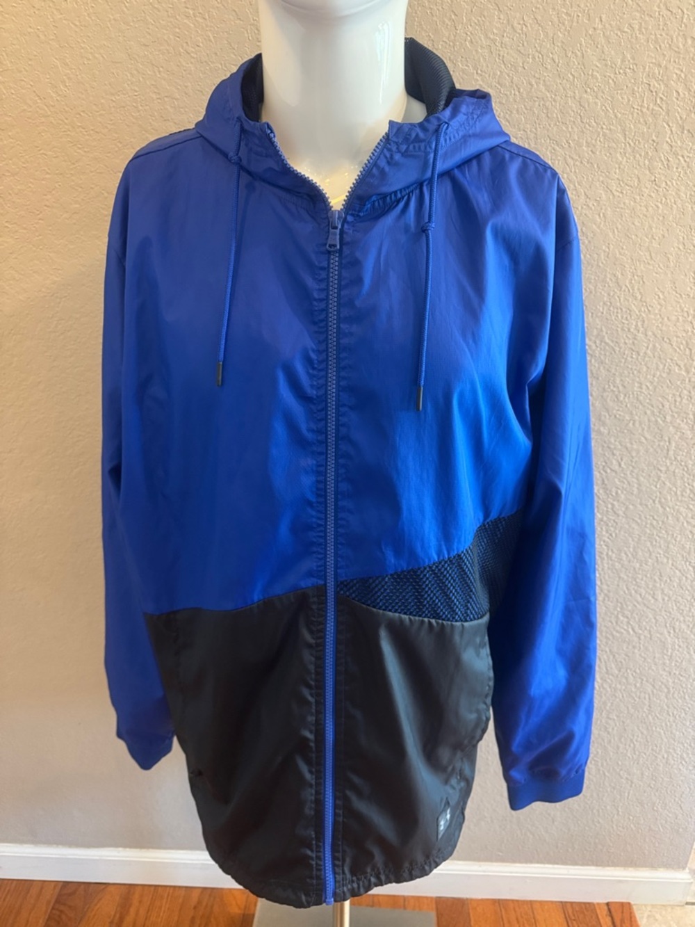Under Armour men’s extra‎ large jacket